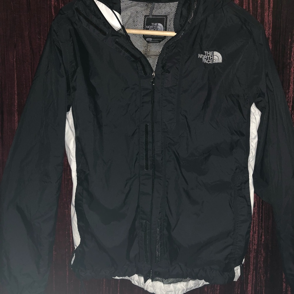 The north face wind breaker
